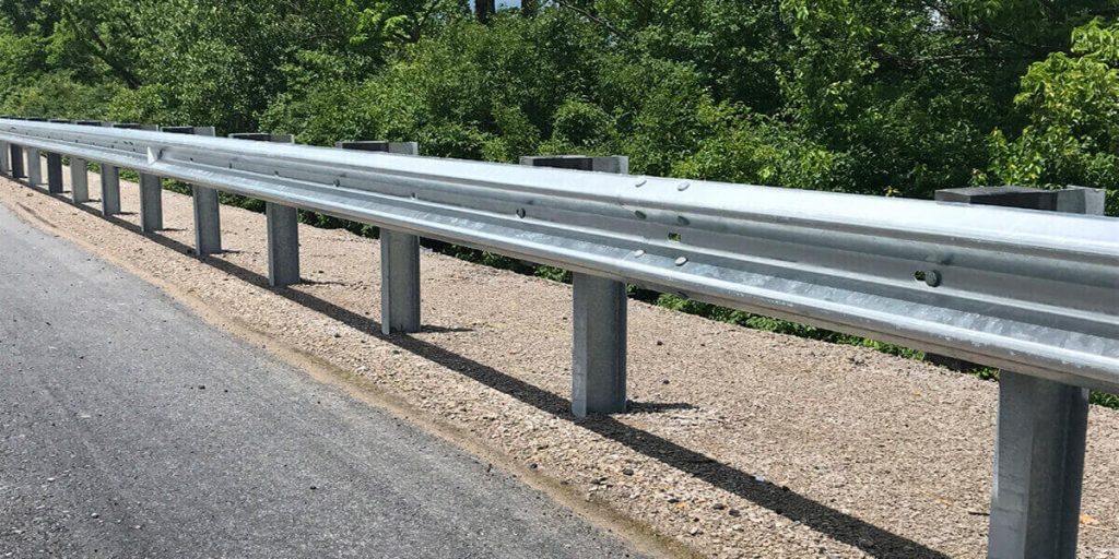 Highway-Guardrail